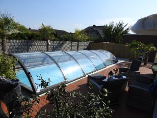 Swimming pool enclosure Azure Compact