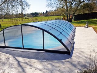 Closed pool enclosure AZURE by Alukov