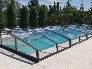 AZURE ANGLE pool enclosure