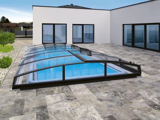 AZURE ANGLE pool enclosure