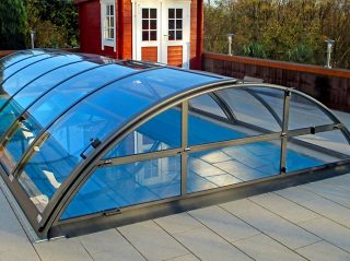 Medium height pool enclosure AZURE Compact