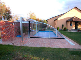 Inground swimming pool enclosure RAVENA 