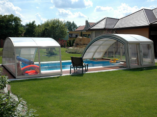 Retractable pool enclosure RAVENA 03