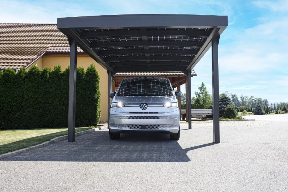 Carport Camper Solar fängt Regenwasser auf Carport Camper Solar fängt Regenwasser auf