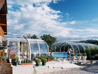 Coperture telescopiche per piscine modello Laguna