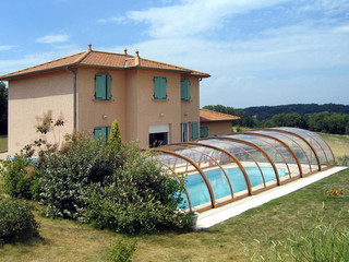 copertura media per piscina tutta trasparente