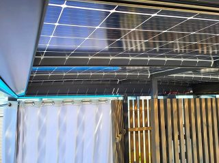 Pergola Solar mit LED-Licht