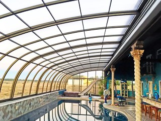 Pool enclosure Style in bronze color