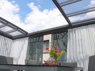 Regulate the climate inside the SPA Pergola according to your needs