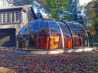 Stylish solution for hot tub enclosure Spa sunhouse