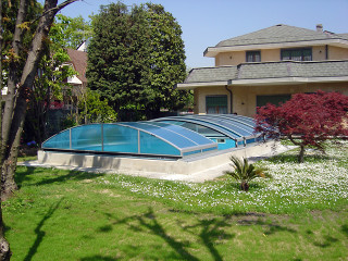 Swimming pool cover IMPERIA NEO light with dark frames