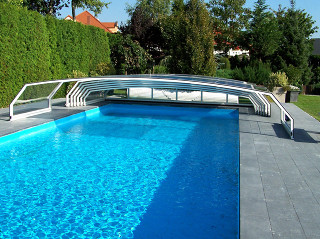 Very low pool cover RIVIERA in white