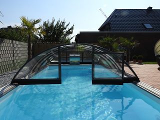 Swimming pool enclosure Azure Compact