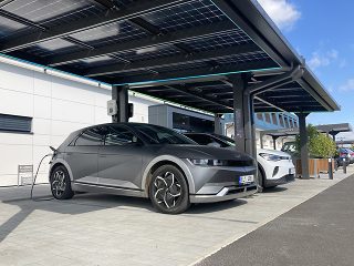 Carport Solar nejen pro Váš elektromobil