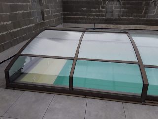 Zastřešení bazénu IMPERIA NEO Light v bronzové barvě