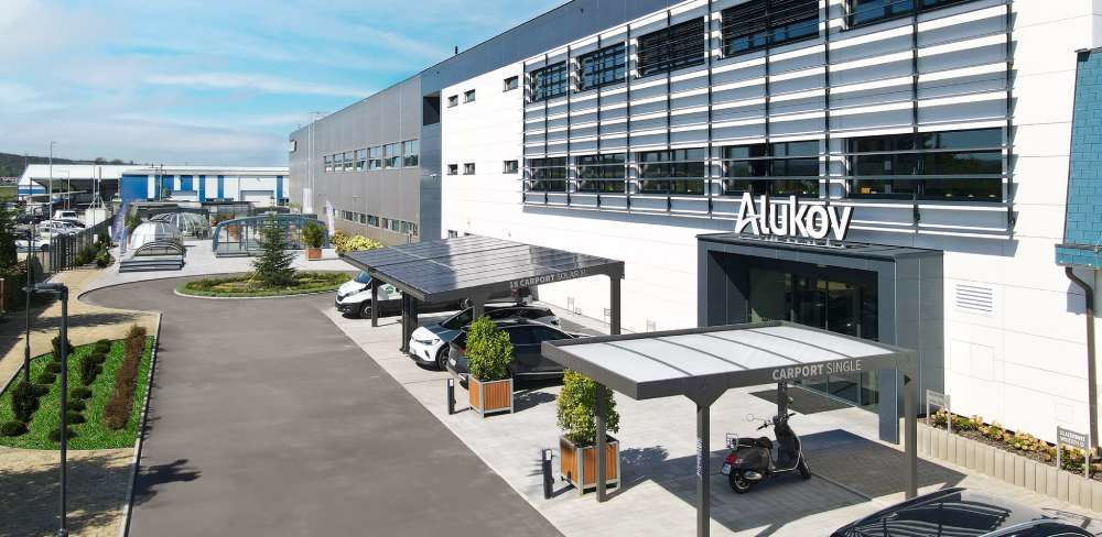 Neues Gebäude der Firma Alukov