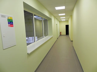 Innenraum im Forschungszentrum bei ALUKOV fertig