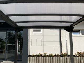 Pergola ECO - integrált árnyékoló a tetőben