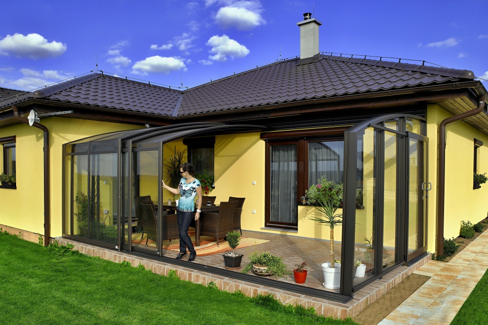 Zastřešení terrazzi CORSOy je žádané rozšíření obytného prostoru domu