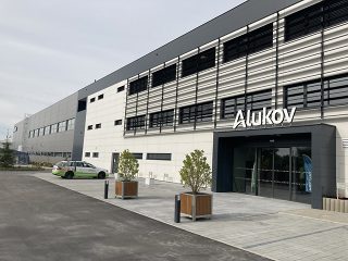 Il gruppo Alukov raggiunge nuovi traguardi in termini di vendite e capacita produttiva