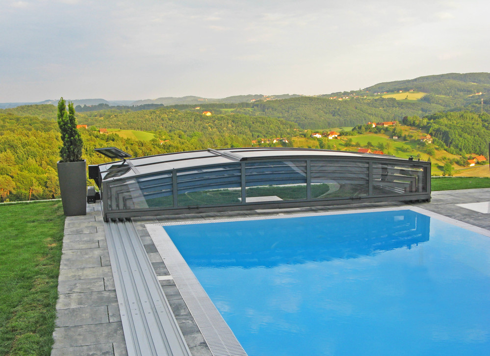 Pool enclosure Viva - retractable pool cover | SPA International Korea