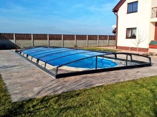 Azure Angle pool enclosure