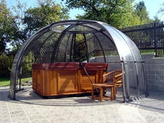 Hot tub enclosure SPA DOME ORLANDO made by Alukov