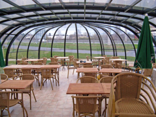 Rertractable patio cover CORSO Horeca - for restaurants and cafes