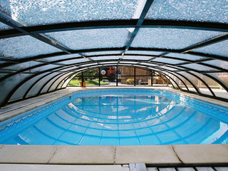 Pool enclosure ELEGANT NEO in wood-like imitation