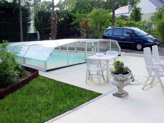 Retractable swimming pool cover RIVIERA by Alukov