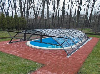 Relaxation zone with pool enclosure Azure Compact