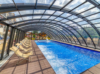 A look inside pool enclosure Ravena