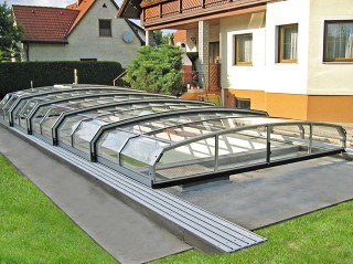 Inground pool enclosure Oceanic low in silver color