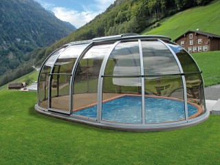 Mountain view from hot tub enclosure Spa Sunhouse in silver color