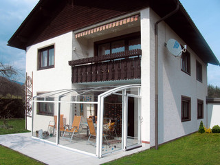 Retractable patio enclosure CORSO Premium will become your new living room
