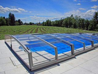 Retractable swimming pool enclosure CORONA