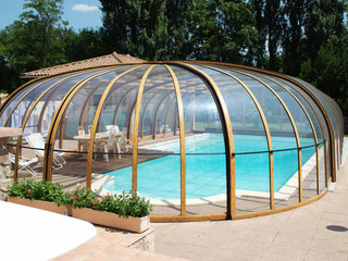 Swimming pool enclosure OLYMPIC offers really great interior space