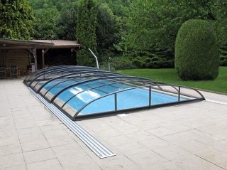 Acoperire piscina AZURE Flat Compact cu prelungire sina