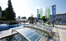 ALUKOV impreuna cu Compass Pools Europe au inaugurat in anul 2014 cel mai mare showroom specializat in piscine, acoperiri piscine si acoperiri Spa ALUKOV impreuna cu Compass Pools Europe au inaugurat in anul 2014 cel mai mare showroom specializat in piscine, acoperiri piscine si acoperiri Spa