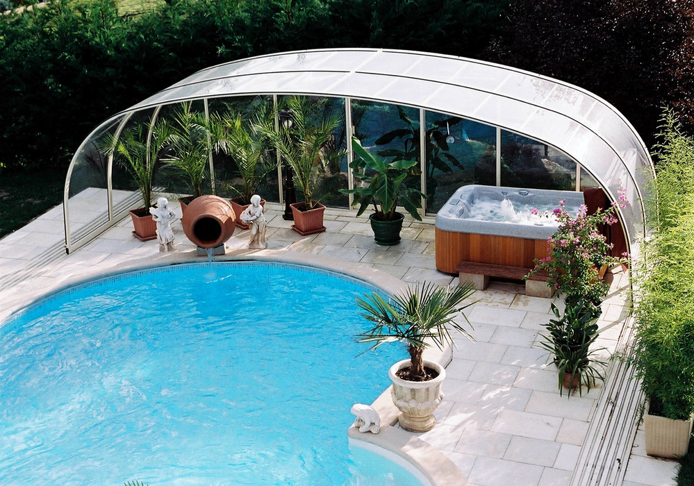 Pool enclosure Laguna NEO - retractable pool cover | Alukov.co.uk