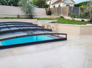 Elegant Design: PARADE Pool Enclosure