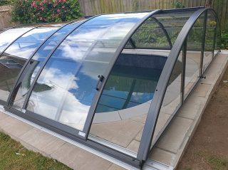 Pool enclosure Azure Compact