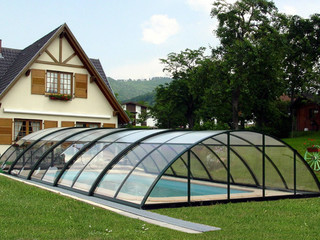 Pool covered by enclosure UNIVERSE - folded