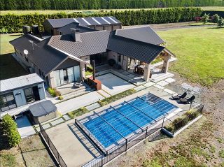 Terra Pool Enclosure in New Zealand Wins Spasa Awards 2024