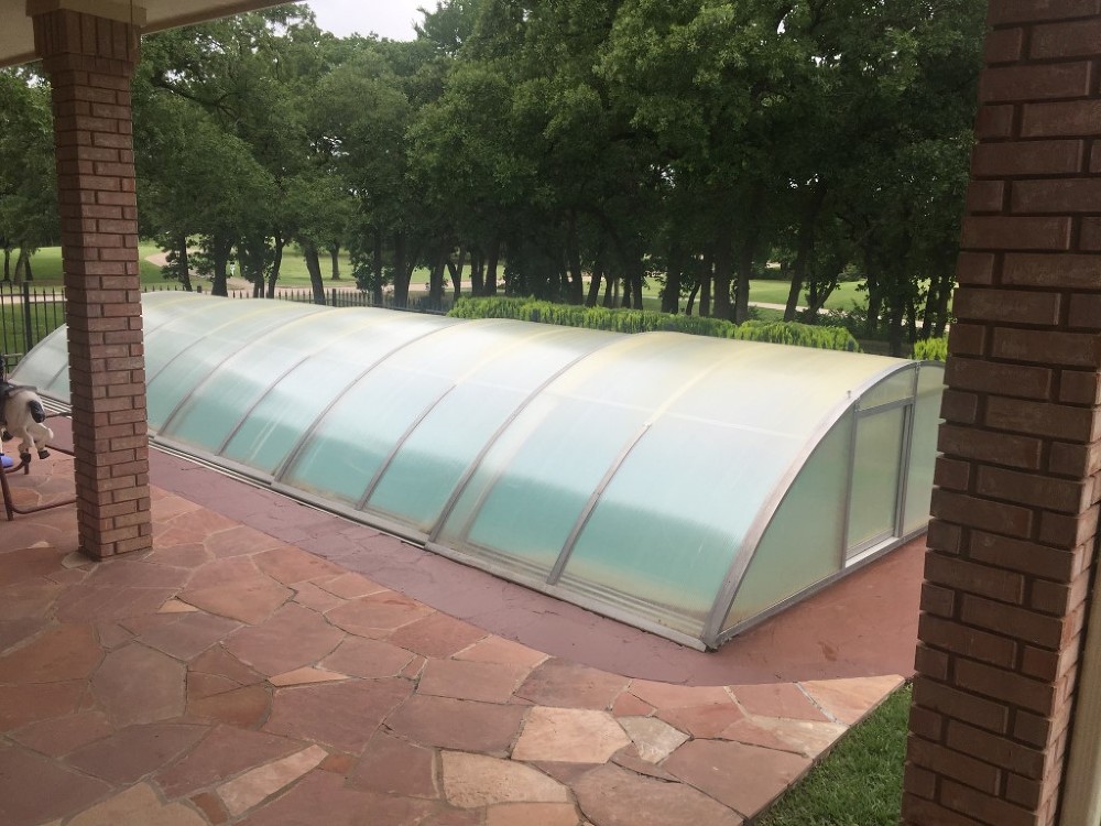 Aquashield enclosure in TX-polycarbonate turning yellow