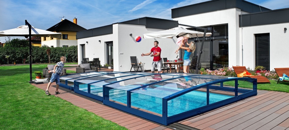 Swimming pool enclosure Viva - fun and safe