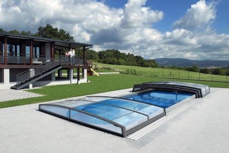 Retractable swimming pool enclosure Corona | sunrooms-enclosures.com