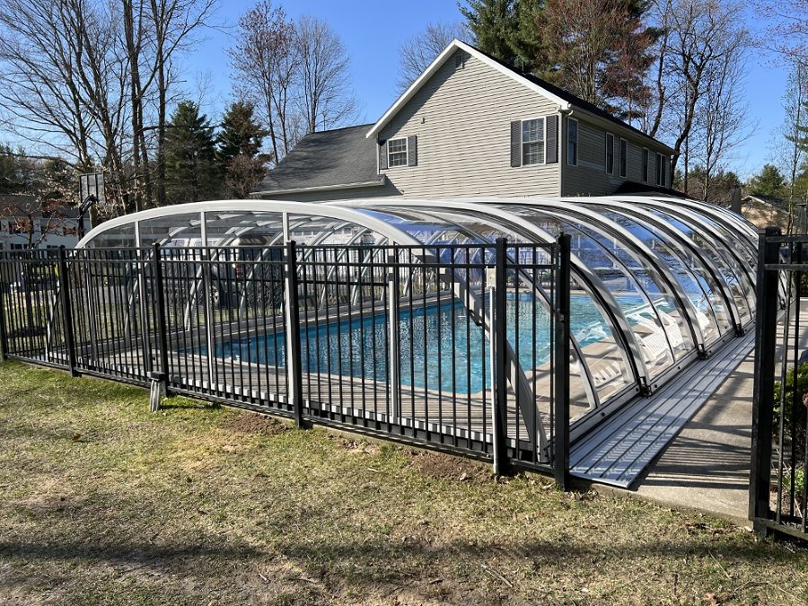 Pool enclosure TROPEA - retractable pool cover | sunrooms-enclosures.com