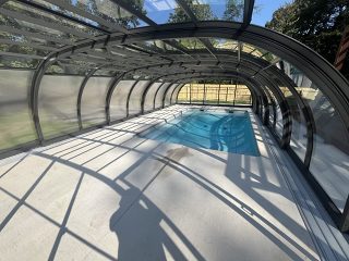 Bring elegance to your pool with Laguna pool enclosure