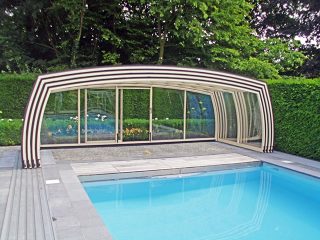 Fully open pool enclosure Omega